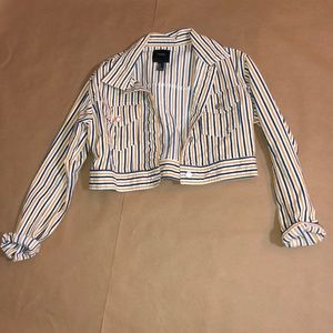 Women’s Light Denim Jacket